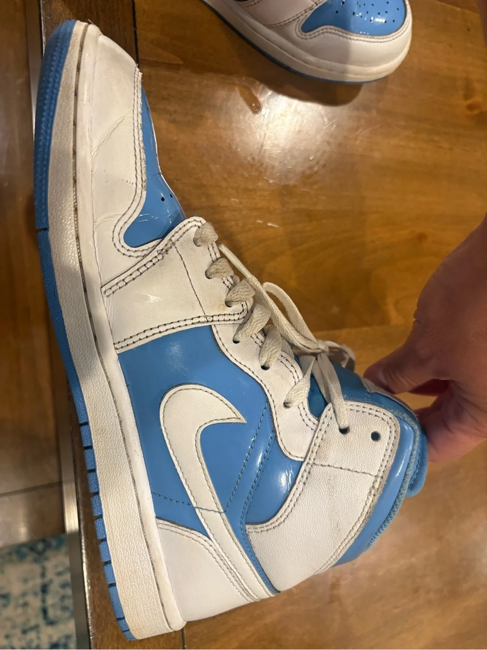 Air Jordan Mid 1 Retro blue size 8